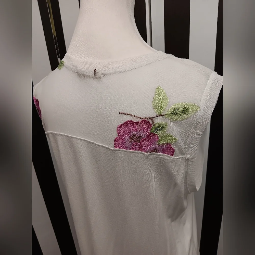 Pebble and stone tank top - Picture 11 of 13
